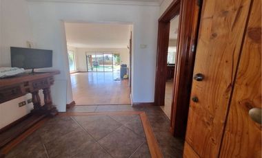 Casa AMOBLADA con gran jardín y piscina