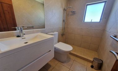 Casa AMOBLADA con gran jardín y piscina