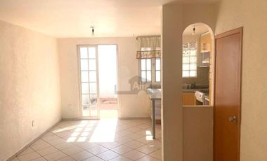 CASA EN RENTA  COTO SEGURO CERCA DEL ITESO