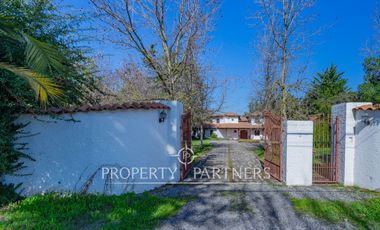 ARRIENDO COMERCIAL- para oficina Gran casa en parcela Lonquen Norte con tremenda ubicación, cerca de todo lo que necesites