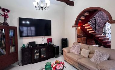 Casa en venta en Flores Magón