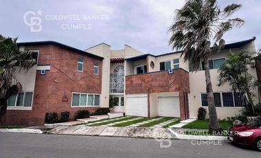 Residencia en venta en Costa de Oro