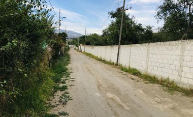 Venta terreno Guayllabamba, 1074 m2 cerca al zoológico