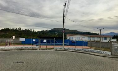 Venta terreno Guayllabamba, 1074 m2 cerca al zoológico