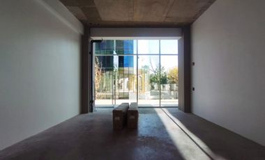 Local en Edificio de nueva Clínica Santa María