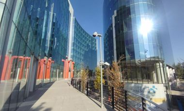 Local en Edificio de nueva Clínica Santa María