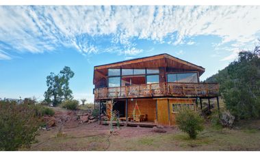Parcela urbanizada con exclusiva casa en Fundo San Francisco de Los Andes