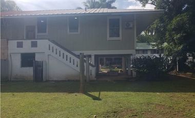 ALQUILER DE AMPLIA CASA CERCA A CALZADA DE  AMADOR 98.9M2