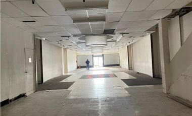 LOCAL COMERCIAL / LOS PUEBLOS / JUAN DIAZ / 570M / 2 NIVELES