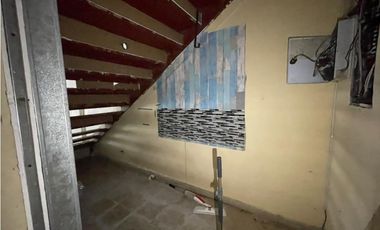 ALQUILER DE LOCAL COMERCIAL EN LOS PUEBLOS DE 570M CON 2 NIVELES