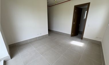 Venta Santa María | PH Pinnacle | Lujo a Estrenar Vista al Golf - JAC