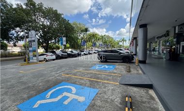 ALQUILER DE LOCAL COMERCIAL EN PLANTA BAJA COSTA DEL ESTE (20)