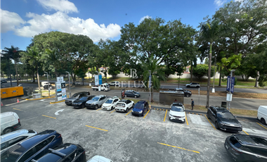 ALQUILER DE LOCAL COMERCIAL EN PLANTA BAJA COSTA DEL ESTE (20)