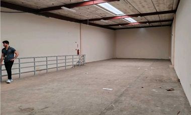 BODEGA 448 m2 - DON BOSCO