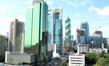 ALQUILER LOCALES Y OFICINAS COMERCIALES CALLE 50 CV