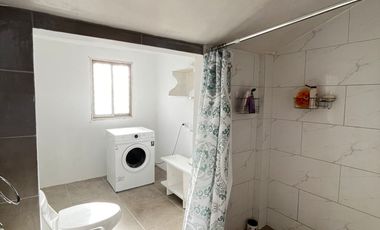 Oportunidad! A la venta amplia casa en Villa El Alba