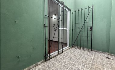 Jean Jaures 6059, Depto 3, entre Paris y Bruselas. Atalaya