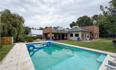 CASA 4 AMBIENTES. SIERRA DE LOS PADRES.