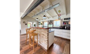 CASA 4 AMBIENTES. SIERRA DE LOS PADRES.