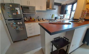 Departamento en el centro de pinamar. A 4 cuadras de la playa