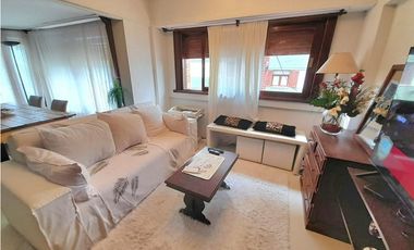 Departamento en el centro de pinamar. A 4 cuadras de la playa