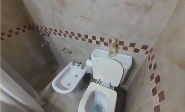 Departamento en el centro de pinamar. A 4 cuadras de la playa