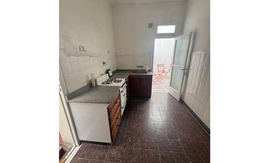 PH al frente 3amb. Av. Colón al 4400. U$ 75000