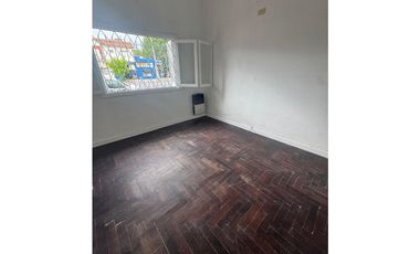 PH al frente 3amb. Av. Colón al 4400. U$ 75000