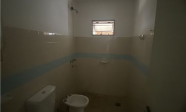 VENDO CASA 2 DORM B° ITAEMBE DIV PROV. (TANQUE) POSADAS MNES