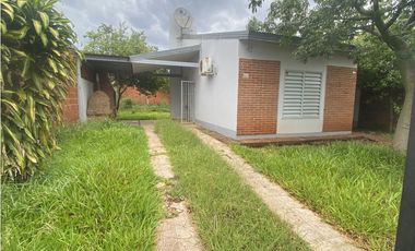 VENDO CASA 2 DORM B° ITAEMBE DIV PROV. (TANQUE) POSADAS MNES