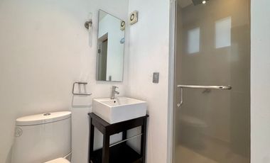 LOFT EN RENTA EN COND. CON ALBERCA EN TLALTENANGO, CUERNAVACA