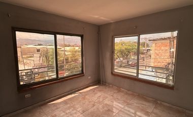 Apartamento Amplio con Terraza en Arriendo – San Luis, Cali
