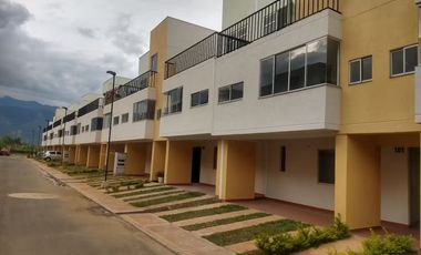 VENTA DE CASA DUPLEX EN BAMBÚ PARQUE RESIDENCIAL JAMUNDI