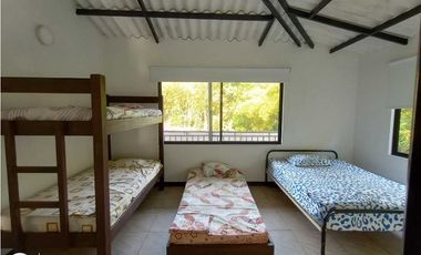 Finca Turística con Dos Casas en La Mesa Cundi con muy buen agua