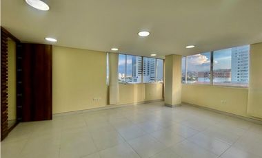 Se vende oficina empresarial en Santa Marta, Colombia.