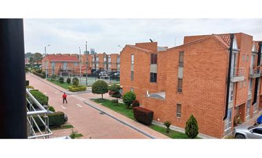 ACSI 1135. Se vende Casa en Mosquera. Conjunto Quintas del Trébol.