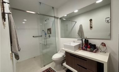 Venta aparta suite en Llanogrande Rionegro con balcón