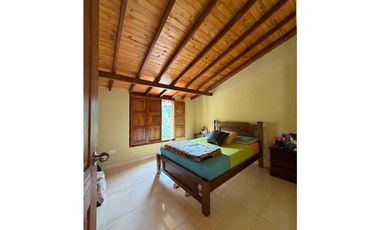 Espaciosa finca mixta en venta Andes - Vía Jardín (JS)