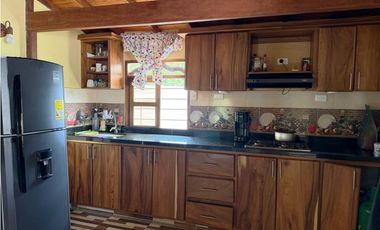 Espaciosa finca mixta en venta Andes - Vía Jardín (JS)