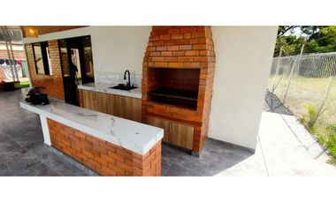 Casa campestre nueva en venta en parcelación - Santa Elena, El Cerrito