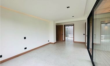 Casa de lujo para estrenar en condominio en Llanogrande