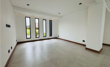 Casa de lujo para estrenar en condominio en Llanogrande