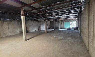 Renta Edificio Comercial en la Gustavo A. Madero con 600 metros en 3 pisos