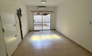 Monoambiente en alquiler en Moron Sur