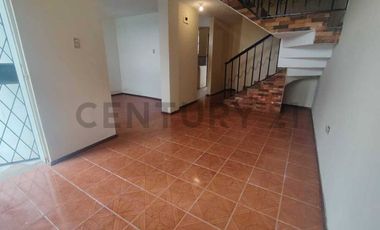 ja/     Casa de venta en terraza de Pichincha, Sur de Quito