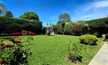 VENTA CASA EXALTACION DE LA CRUZ CON PILETA