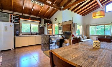 VENTA CASA EXALTACION DE LA CRUZ CON PILETA