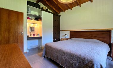 VENTA CASA EXALTACION DE LA CRUZ CON PILETA