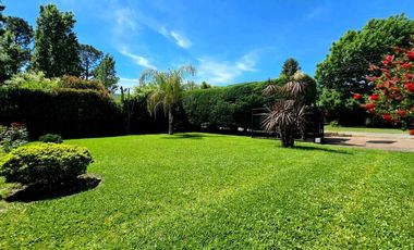 VENTA CASA EXALTACION DE LA CRUZ CON PILETA