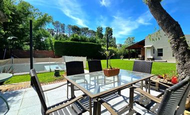 VENTA CASA EXALTACION DE LA CRUZ CON PILETA